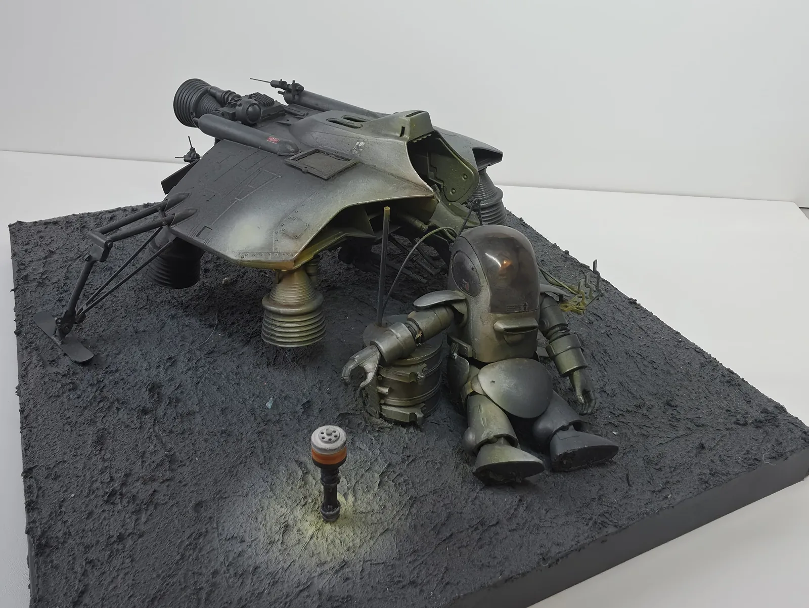 Original three-quarter photograph of my Hornisse model, seated P.K.A. pilot and painted torchlight